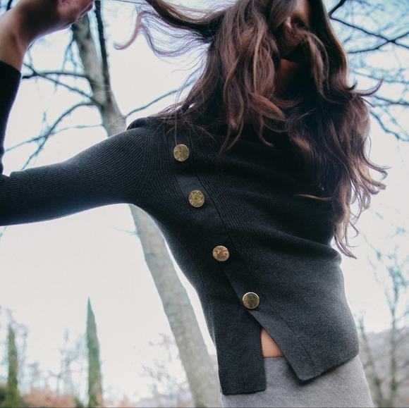 New Zara Side Button Knit Sweater - Picture 4 of 8